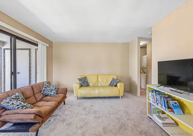 Listing Photo 5 - Condo for sale in building located at 8512 Summerdale, San Diego, CA 92126 - Unit #34