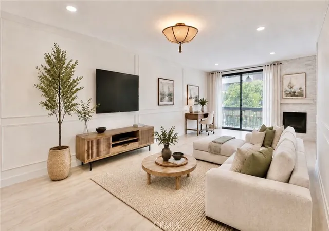 Condo for sale at 1735 N Fuller Ave #445, Los Angeles, CA 90046 | MLS# SR26190341