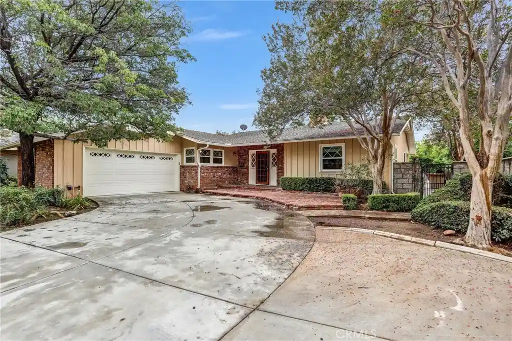 Photo 1 of Sale Pending at 4450 Beechwood, Riverside, CA 92506 | MLS# IV26194272 | Listing updated on 2026-10-13