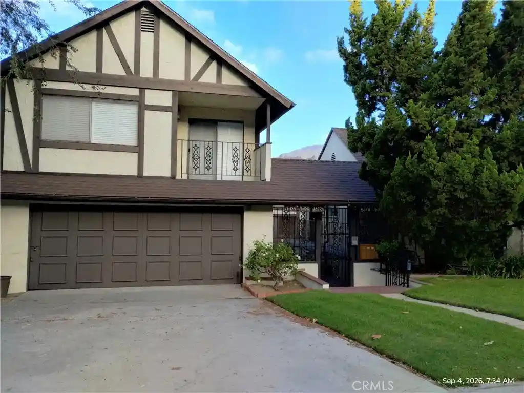 Listing Photo 1 - Condo for sale in 1637 N Verdugo Rd located at 1637 N Verdugo Rd, Glendale, CA 91208 - Unit 1637 N Verdugo Rd
