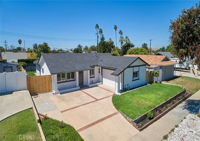 Single family home for sale at 4138 N Santa Lucia, Orange, CA 92865 | MLS# CV26194297
