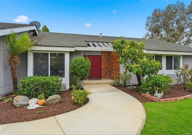 Photo 3 of Single family home for sale at 745 Blackhawk Cir, Vista, CA 92081 | MLS# NDP2608331 | Listing updated on 2026-09-13