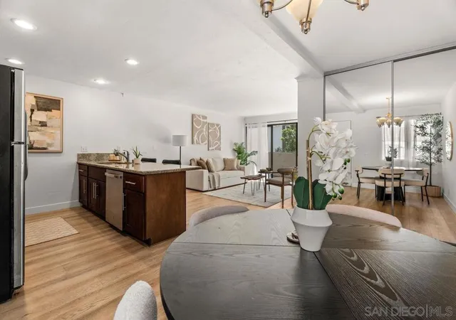 Listing Photo 4 - Condo for sale in building located at 8332 Regents Rd, San Diego, CA 92122 - Unit #1L