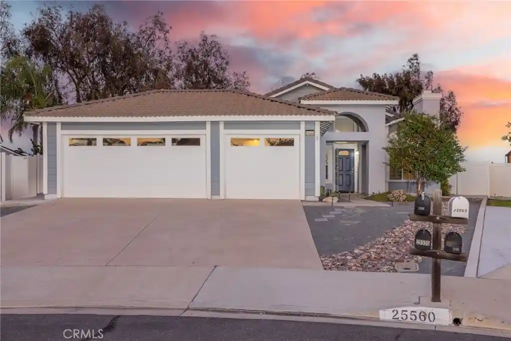 Single family home for sale at 25560 Timbertree Ct, Murrieta, CA 92563 | MLS# SW26194314