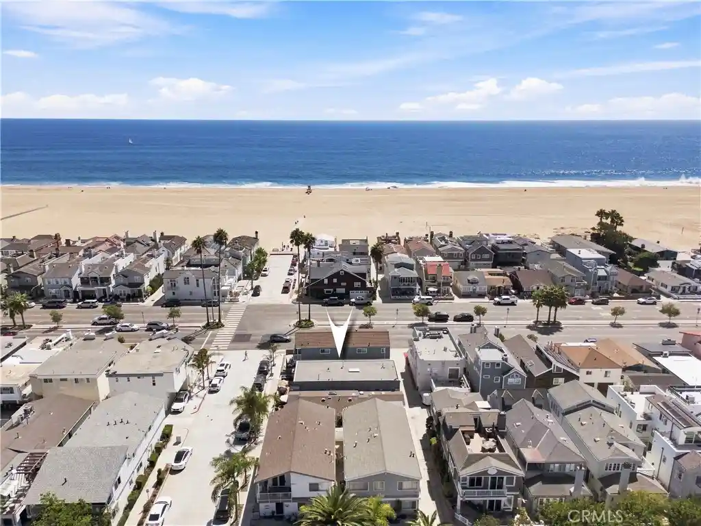 Photo 1 of Sale Pending at 203 6th Street, Newport Beach, CA 92661 | MLS# NP26193591 | Listing updated on 2026-10-27