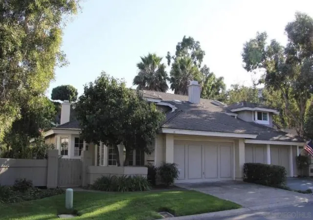 Townhouse for sale at 568 Rockport Ct, Encinitas, CA 92024 | MLS# 260021749SD