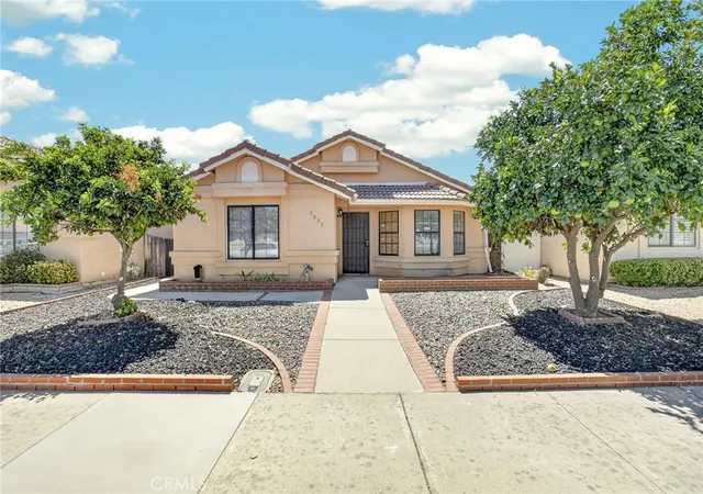 Photo 1 of Single family home for sale at 3033 W Fruitvale, Hemet, CA 92545 | MLS# IV26189363 | Listing updated on 2026-09-28