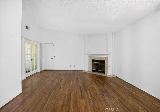 Photo 3 of Single family home for sale at 3033 W Fruitvale, Hemet, CA 92545 | MLS# IV26189363 | Listing updated on 2026-09-28