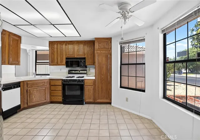 Photo 4 of Single family home for sale at 3033 W Fruitvale, Hemet, CA 92545 | MLS# IV26189363 | Listing updated on 2026-09-28