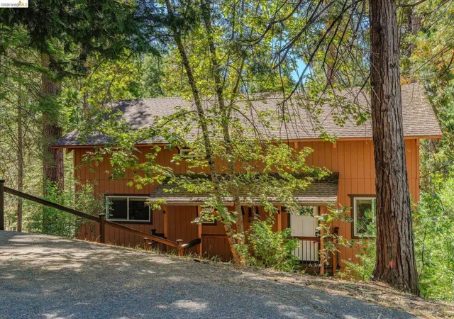 Single family home for sale at 718 Mauna Kea Dr, Arnold, CA 95223 | MLS# 41147195