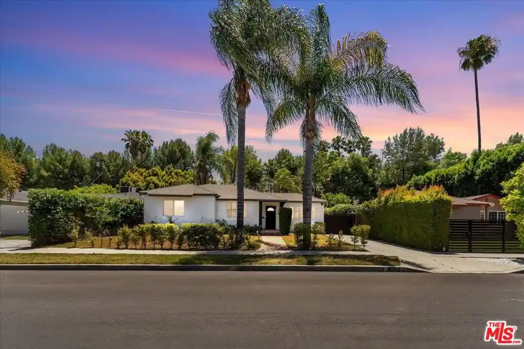 Photo 1 of Single family home for sale at 18352 Bessemer St, Tarzana, CA 91335 | MLS# 26978337 | Listing updated on 2026-10-26