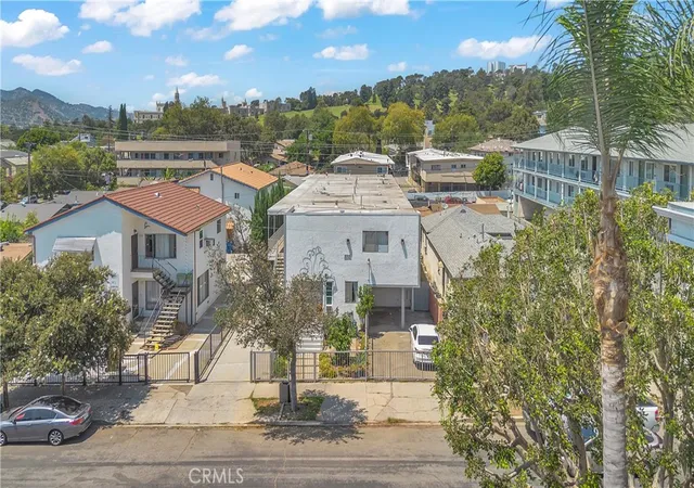 Photo 3 of House for sale at 3315 Andrita, Los Angeles, CA 90065 | MLS# DW26193606 | Listing updated on 2026-09-24