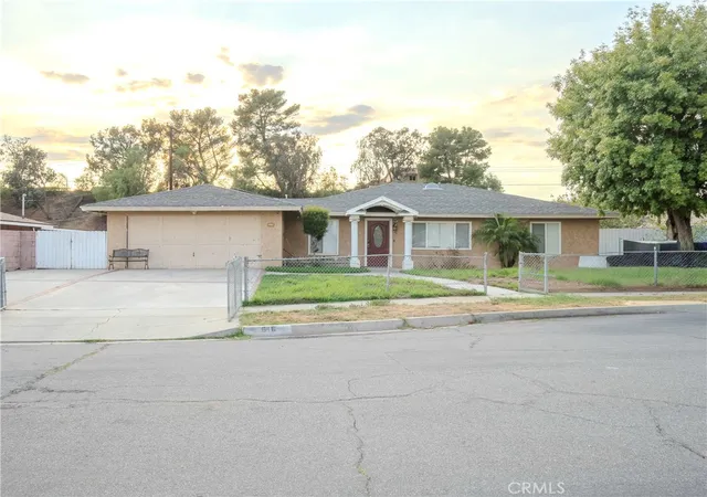 Photo 1 of Sale Pending at 616 S Belden, Rialto, CA 92376 | MLS# CV26194573 | Listing updated on 2026-10-05