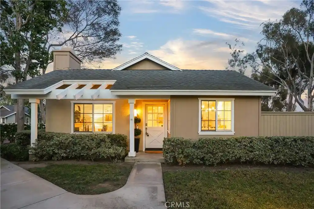 Listing Photo 1 - Condo for sale in 33 Fairside located at 33 Fairside, Irvine, CA 92614 - Unit 33 Fairside