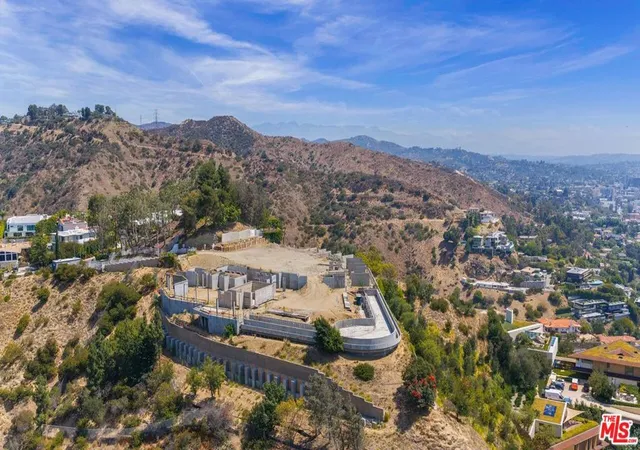 Photo 1 of Mansion for sale at 1 Electra Ct, Los Angeles, CA 90046 | MLS# 26906653 | Listing updated on 2026-09-13