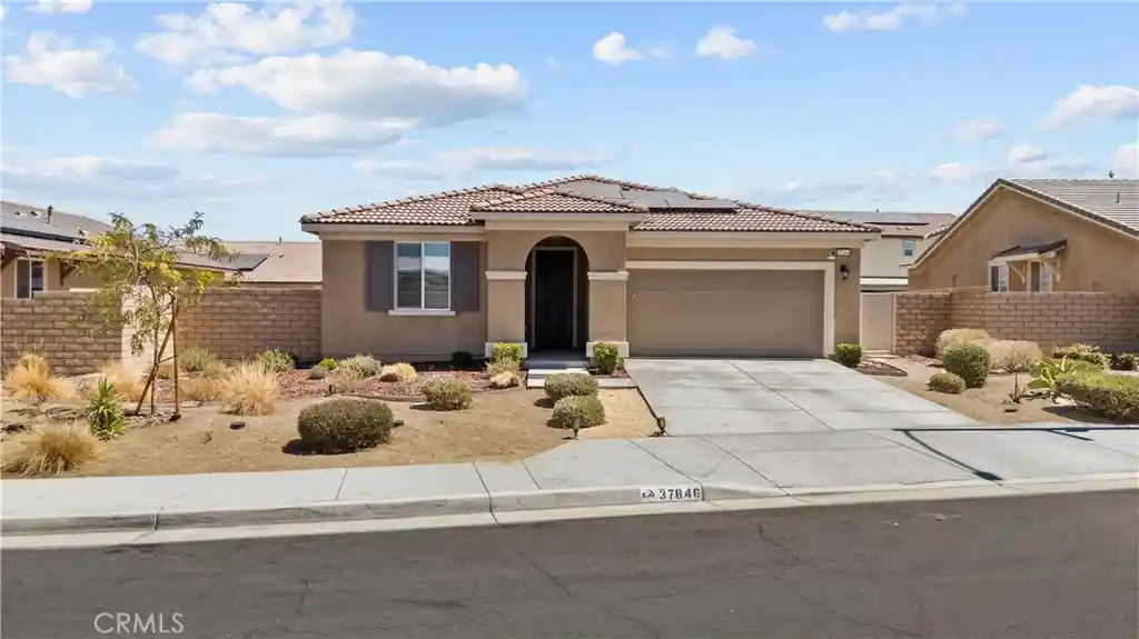 Photo 1 of Single family home for sale at 37846 Sunnyvale Ln, Palmdale, CA 93552 | MLS# SR26194570 | Listing updated on 2026-10-24