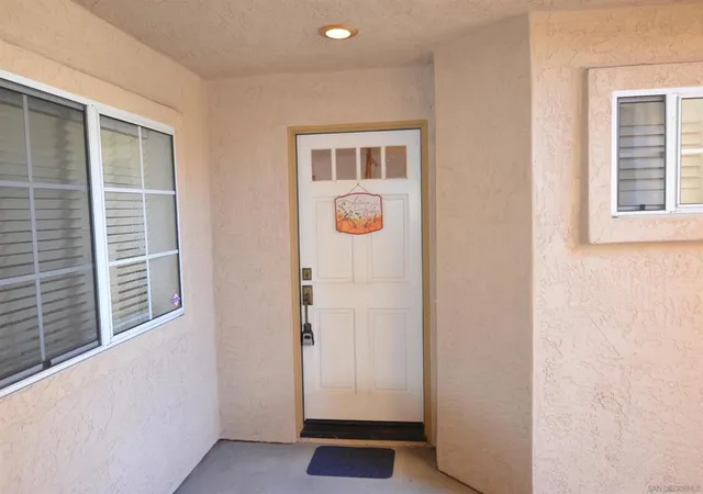 Photo 2 of Sale Pending at 970 Somerset Ct #Unit C, Chula Vista, CA 91915 | MLS# 260021794SD | Listing updated on 2026-09-20