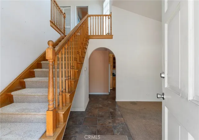 Photo 3 of Sale Pending at 3104 Ingleside Dr, Hermosa Beach, CA 90254 | MLS# SB26194671 | Listing updated on 2026-10-06