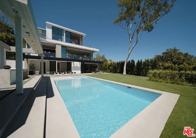 Photo 3 of Mansion for sale at 1660 Casale Rd, Pacific Palisades, CA 90272 | MLS# 26960799 | Listing updated on 2026-09-12