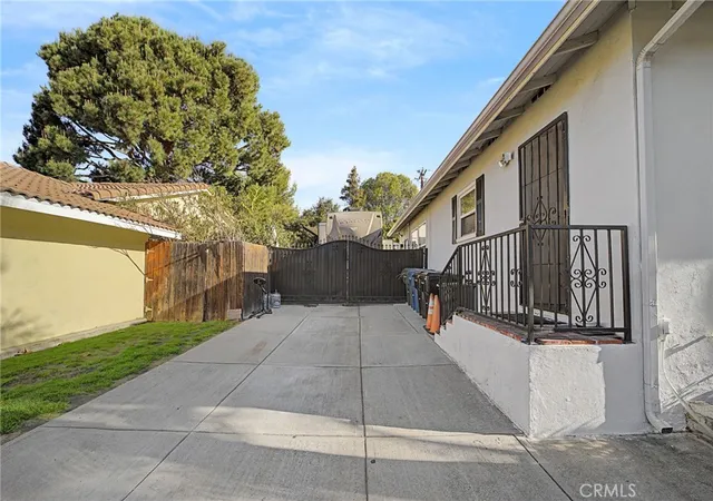 Photo 4 of Single family home for sale at 621 E Cypress Ave, Glendora, CA 91741 | MLS# CV26194559 | Listing updated on 2026-09-13