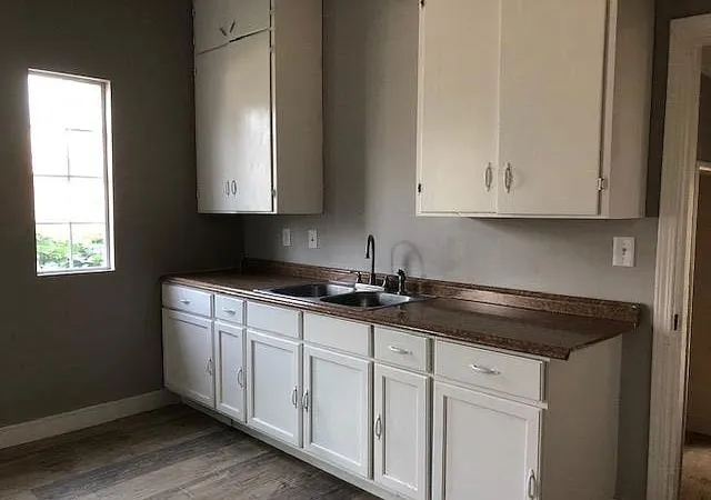 Listing Photo 5 - Condo for sale in building located at 410 Josefa St, San Jose, CA 95126 - Unit #1