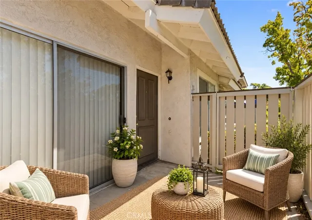 Listing Photo 1 - Condo for sale in building located at 1109 Golden Springs Dr, Diamond Bar, CA 91765 - Unit #D