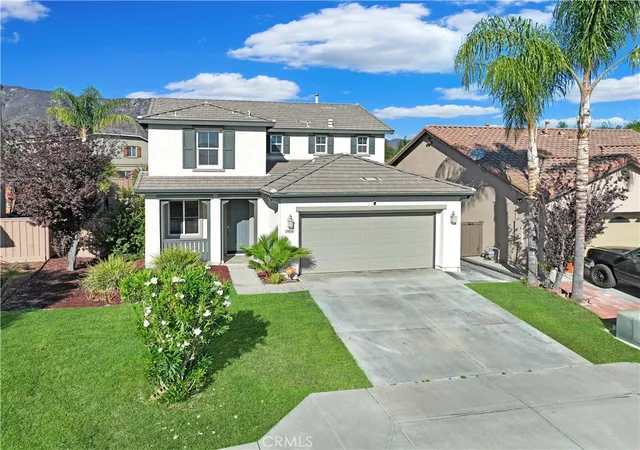 Photo 1 of Sale Pending at 19810 Old Coach, Lake Elsinore, CA 92530 | MLS# IG26194189 | Listing updated on 2026-09-11