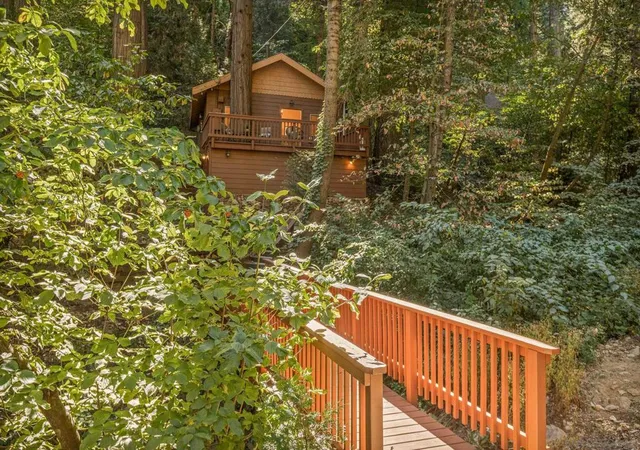 Photo 3 of Single family home for sale at 625 Cottage Grove Rd, Lake Arrowhead, CA 92352 | MLS# 260021809SD | Listing updated on 2026-09-13