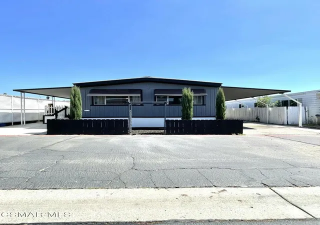 Photo 2 of Manufactured home for sale at 21500 Lassen St #117, Chatsworth, CA 91311 | MLS# 226004229 | Listing updated on 2026-09-27