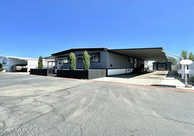 Photo 3 of Manufactured home for sale at 21500 Lassen St #117, Chatsworth, CA 91311 | MLS# 226004229 | Listing updated on 2026-09-27