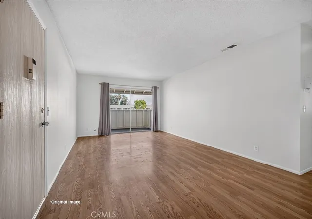 Listing Photo 4 - Condo for sale in building located at 26200 Redlands, Redlands, CA 92373 - Unit #148