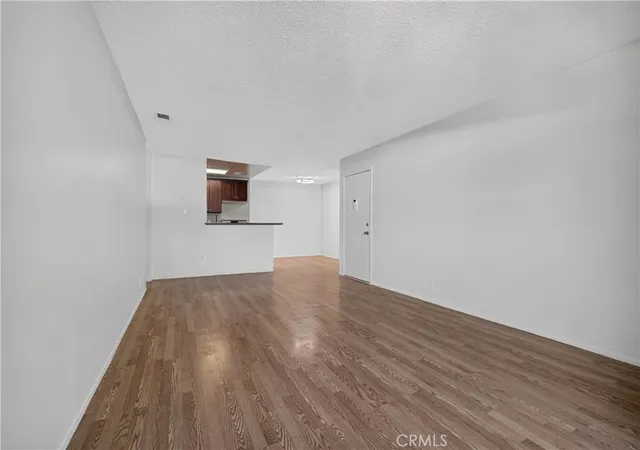 Listing Photo 5 - Condo for sale in building located at 26200 Redlands, Redlands, CA 92373 - Unit #148