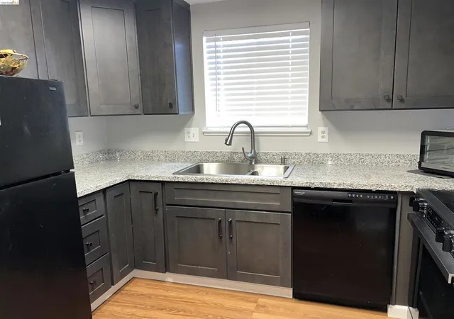 Photo 3 of Single family home for sale at 1800 Santa Fe St, Oakley, CA 94561 | MLS# 41147264 | Listing updated on 2026-10-06