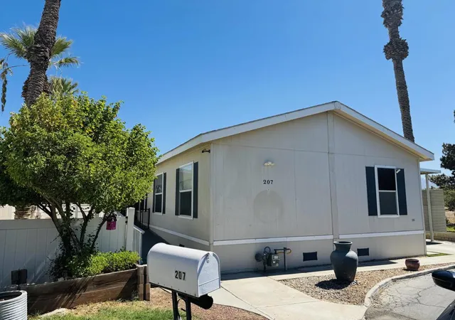 Photo 2 of Manufactured home for sale at 80870 California 111 #207, Indio, CA 92201 | MLS# 219152339DA | Listing updated on 2026-09-17