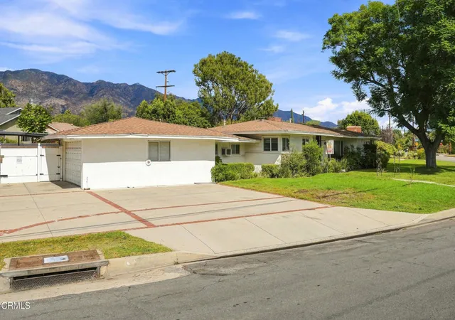 Photo 2 of Single family home for sale at 905 W La Canada Verdugo Rd, Pasadena, CA 91103 | MLS# P1-28707 | Listing updated on 2026-09-13