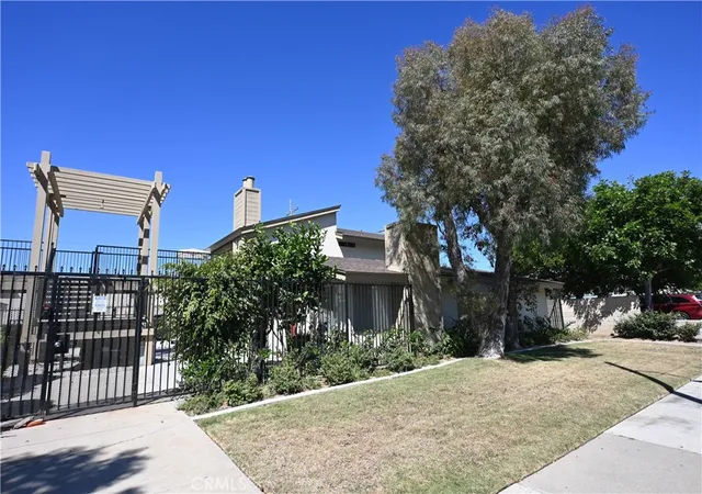 Photo 3 of Multi family home for sale at 810 Center St, Costa Mesa, CA 92627 | MLS# PW26194851 | Listing updated on 2026-10-12