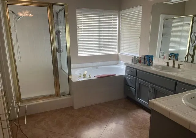 Photo 4 of Single family home for sale at 40605 Posada Ct, Palm Desert, CA 92260 | MLS# 219152342PS | Listing updated on 2026-09-11