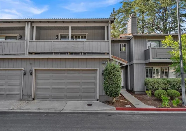 Condo for sale at 103 Hooke Ln, Los Gatos, CA 95032 | MLS# ML82060202