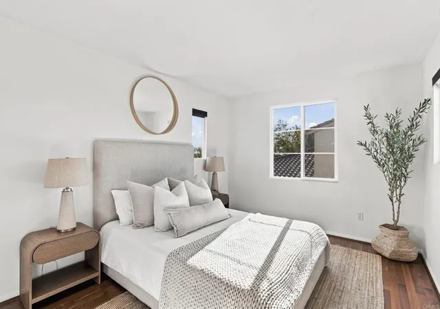 Listing Photo 5 - Condo for sale in building located at 625 Corte Patio, Chula Vista, CA 91914 - Unit #82