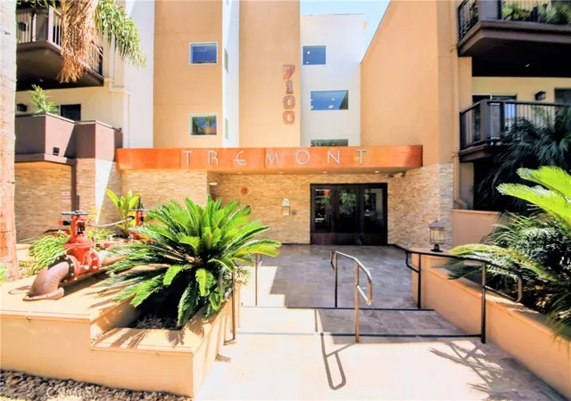 Photo 1 of Sale Pending at 7100 Alvern St #402, Los Angeles, CA 90045 | MLS# SB26194931 | Listing updated on 2026-10-01