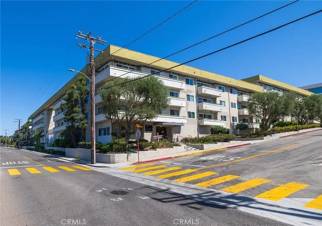 Photo 1 of Condo for sale at 1600 Ardmore #320, Hermosa Beach, CA 90254 | MLS# IV26194186 | Listing updated on 2026-09-27