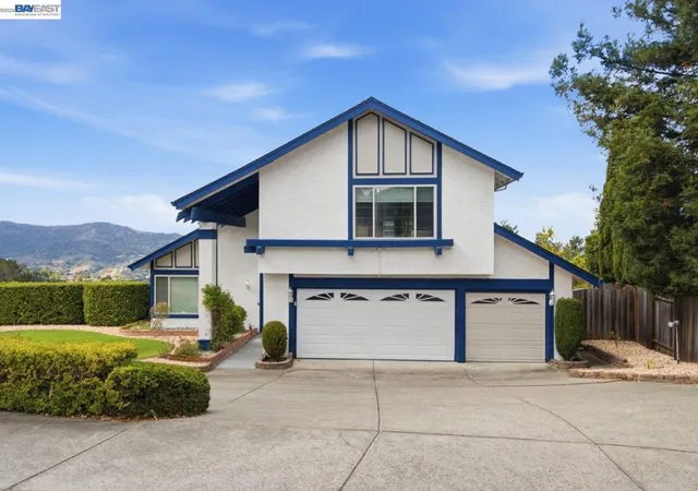 Photo 1 of Single family home for sale at 3814 Painted Pony Rd, El Sobrante, CA 94803 | MLS# 41147289 | Listing updated on 2026-10-06