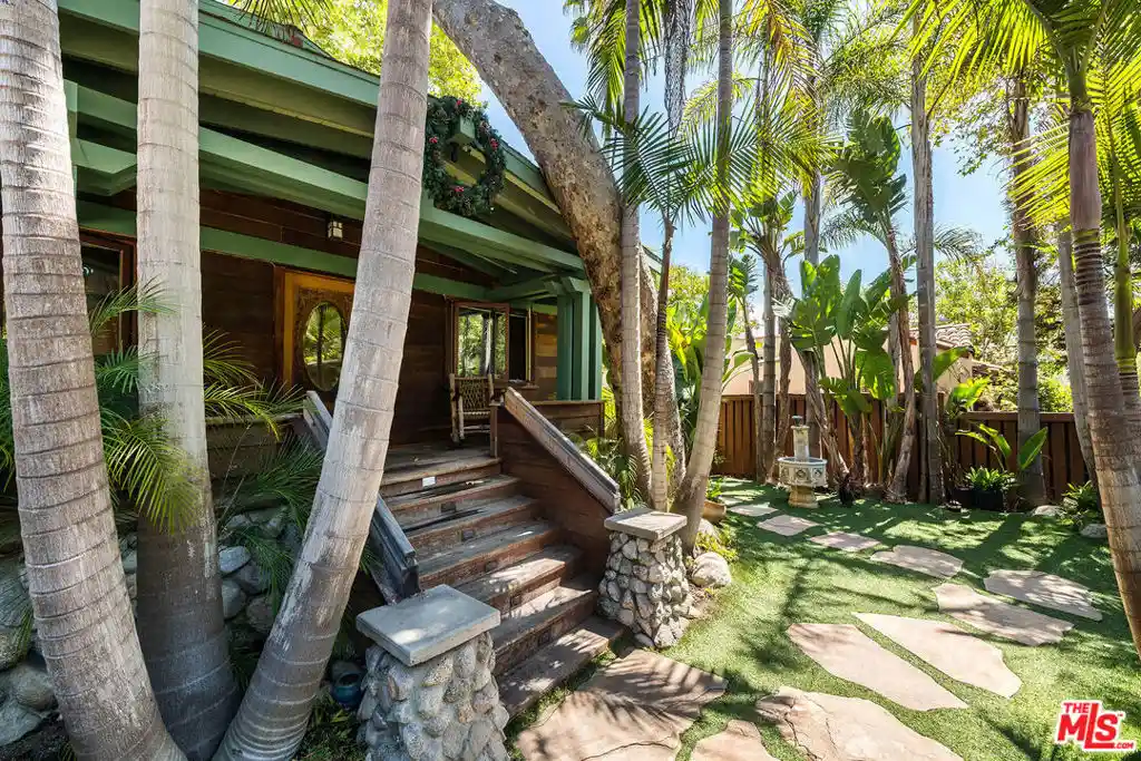 Photo 1 of Single family home for sale at 454 N E Rustic Rd, Santa Monica, CA 90402 | MLS# 26944329 | Listing updated on 2026-10-22