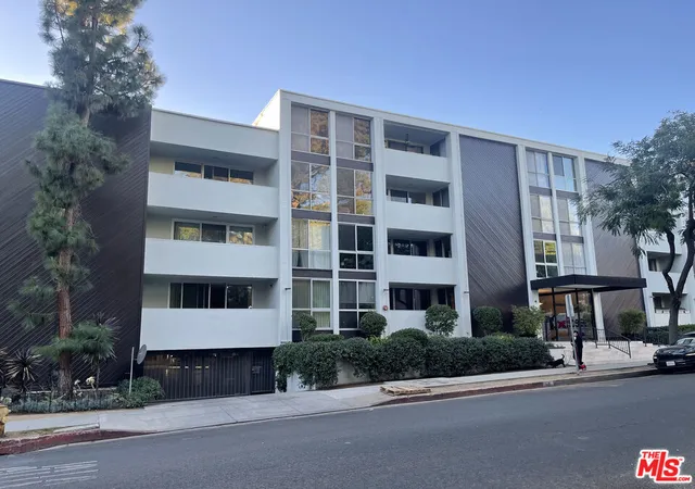 Photo 1 of Condo for sale at 1015 N Kings Rd #104, West Hollywood, CA 90069 | MLS# 26899475 | Listing updated on 2026-10-09