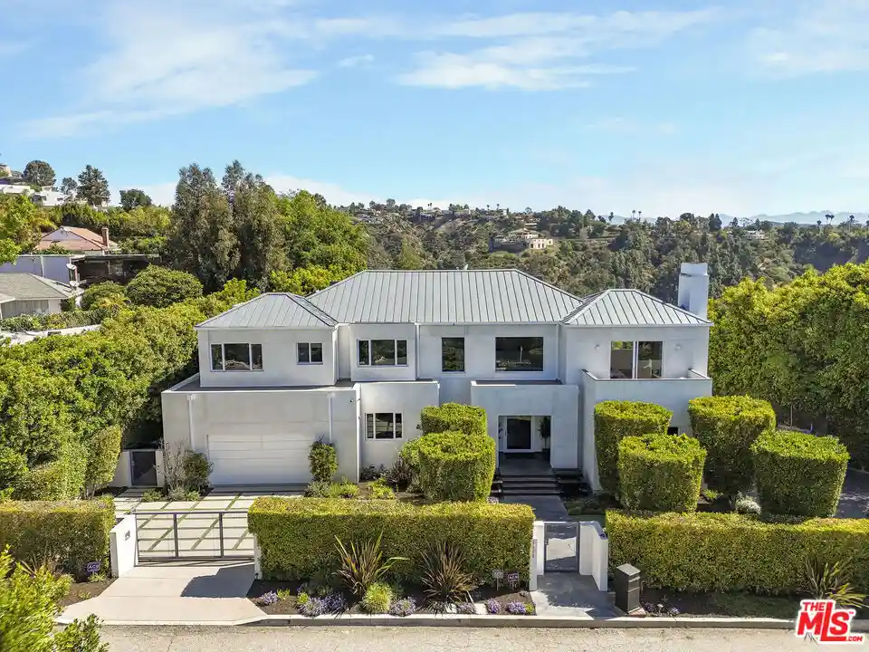 Photo 1 of Mansion for sale at 1116 Linda Flora Dr, Los Angeles, CA 90049 | MLS# 26979971 | Listing updated on 2026-10-19
