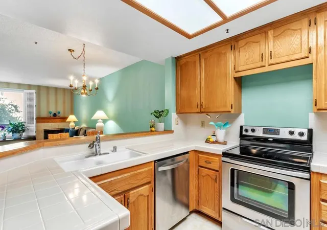 Photo 3 of Condo for sale at 5895 Friars Rd #5213, San Diego, CA 92110 | MLS# 260021845SD | Listing updated on 2026-10-09