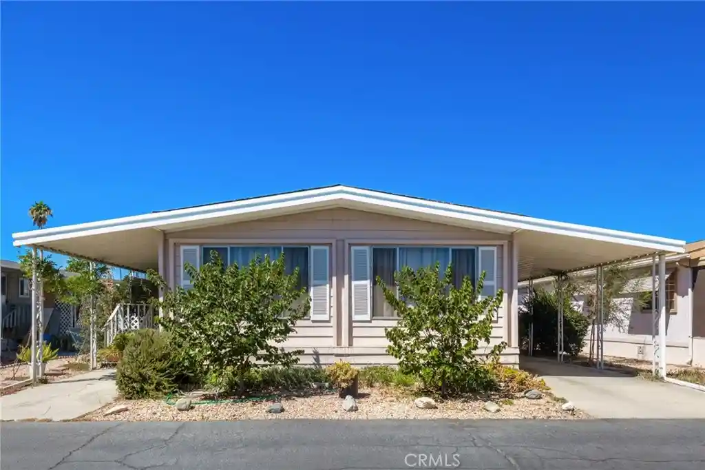 Photo 1 of Manufactured home for sale at 1525 W Oakland Ave #79, Hemet, CA 92543 | MLS# SW26192947 | Listing updated on 2026-10-21