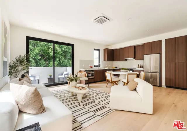 Townhouse for sale at 1051 N Spaulding Ave #E, West Hollywood, CA 90046 | MLS# 26971193