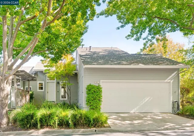 Townhouse for sale at 2001 Ellington Ter, Pleasant Hill, CA 94523 | MLS# 41147296