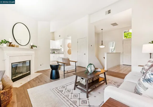 Photo 3 of Townhouse for sale at 2001 Ellington Ter, Pleasant Hill, CA 94523 | MLS# 41147296 | Listing updated on 2026-10-29